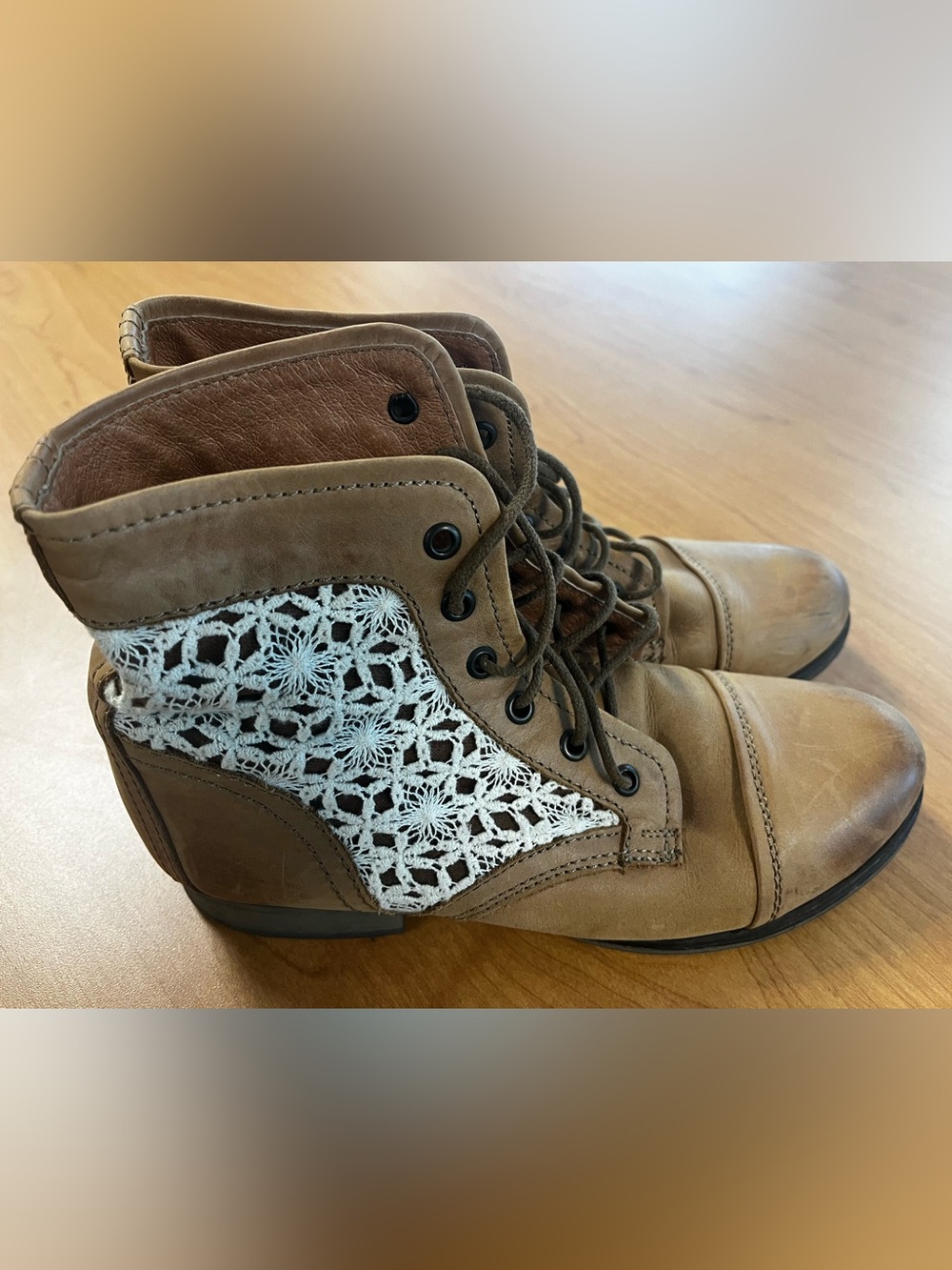 Steve Madden Thunder Crochet Leather Boho Ankle Boots Cream Tan Women’s 8M EUC